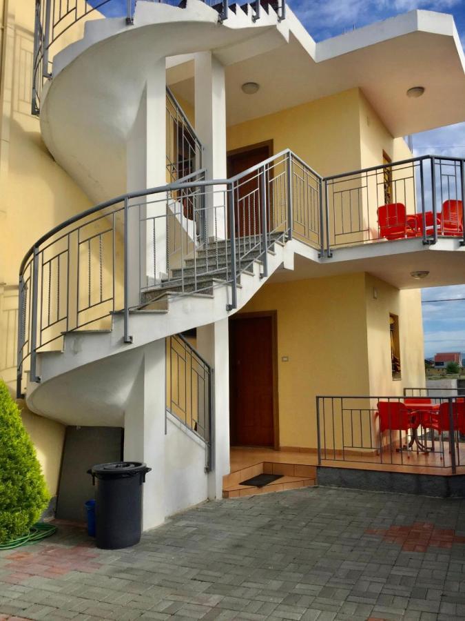 Shyqi Apartments Velipojë Extérieur photo